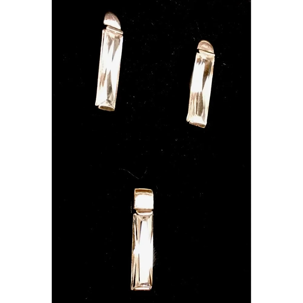 Sterling Silver 925 Crystal Stud Stud Earrings and Necklace Pendant